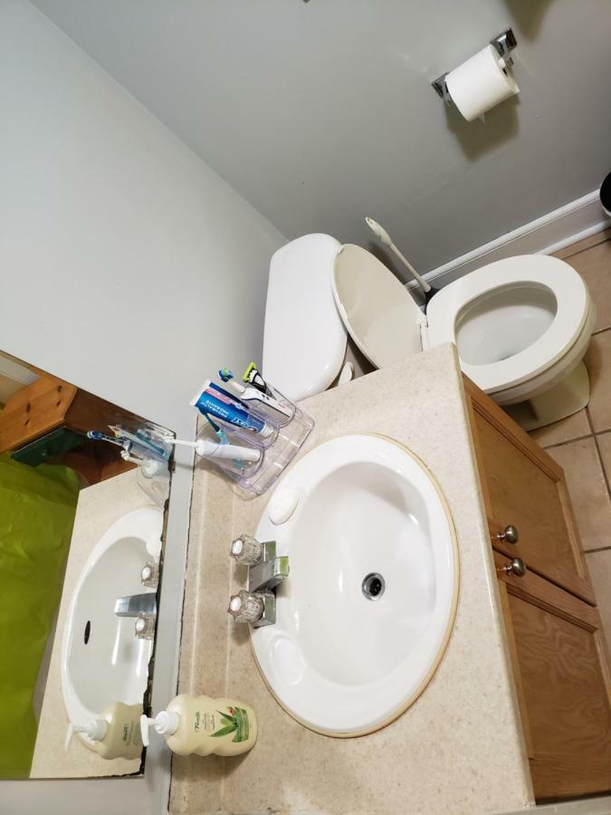Private Room In Downtown Halifax Bagian luar foto