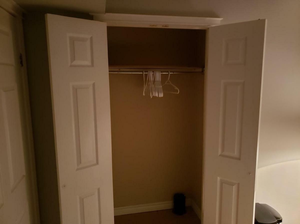 Private Room In Downtown Halifax Bagian luar foto